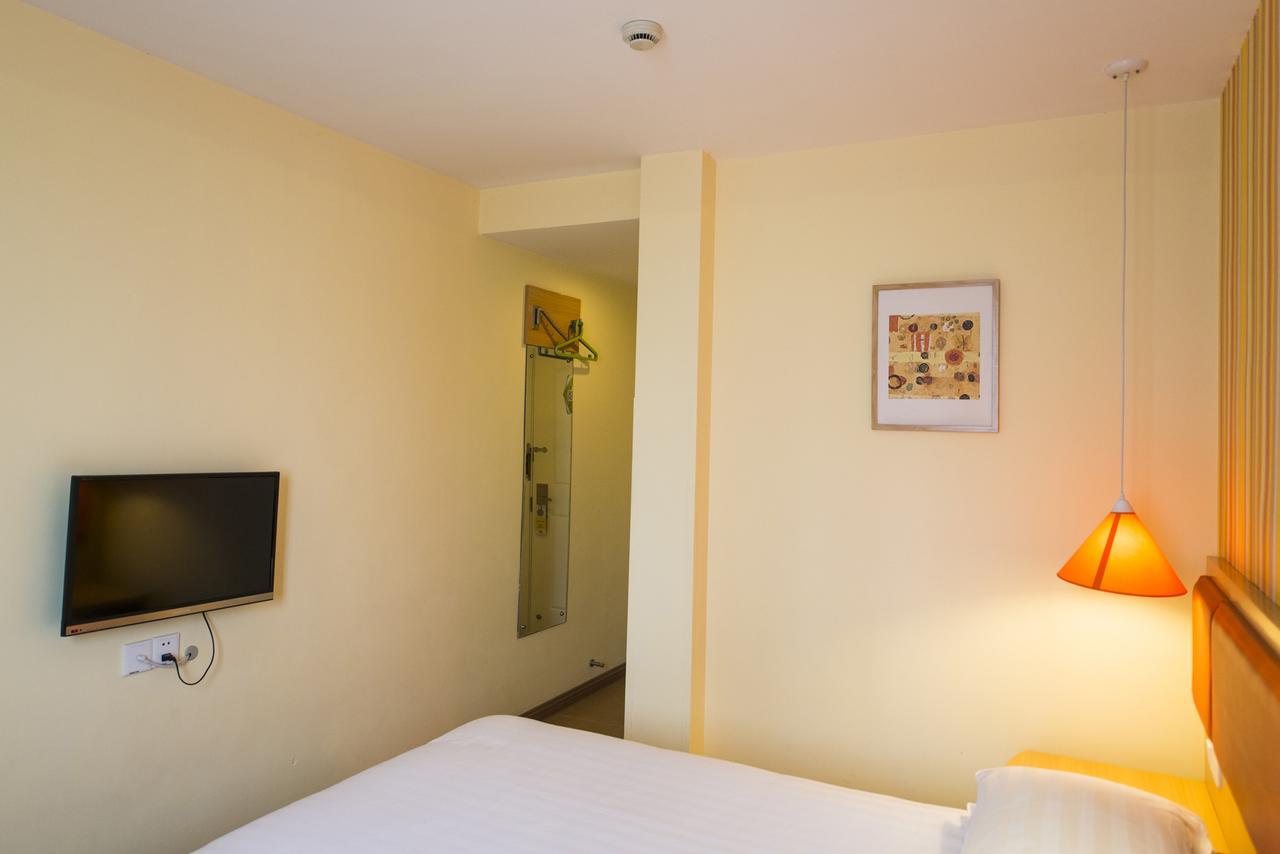 Home Inn Chengdu North Kehua Road Sichuan University ภายนอก รูปภาพ